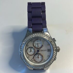 Vintage DKNY Purple Mother of Pearl Face Diamond Imitation Wrist Watch